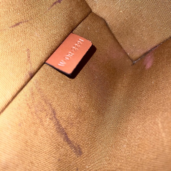 Celine Strap Box Bag - Picture 5 of 5